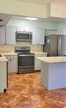 323 Sandtree Dr in Palm Beach Gardens, FL - Building Photo - Building Photo