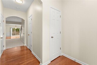 5165 Sherwood Way in Cumming, GA - Building Photo - Building Photo