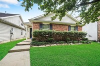 1507 Kew Garden Dr, Unit 7800-01 in Houston, TX - Building Photo - Building Photo