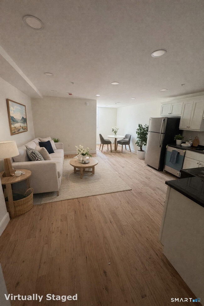 157 Green St in New London, CT - Building Photo - Building Photo