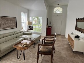 5136 Sterling Manor Dr in Tampa, FL - Building Photo - Building Photo