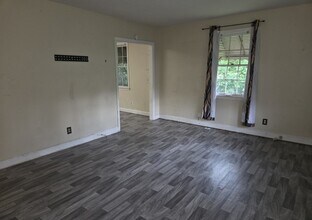 3271 Millerfield Rd in Macon, GA - Building Photo - Building Photo