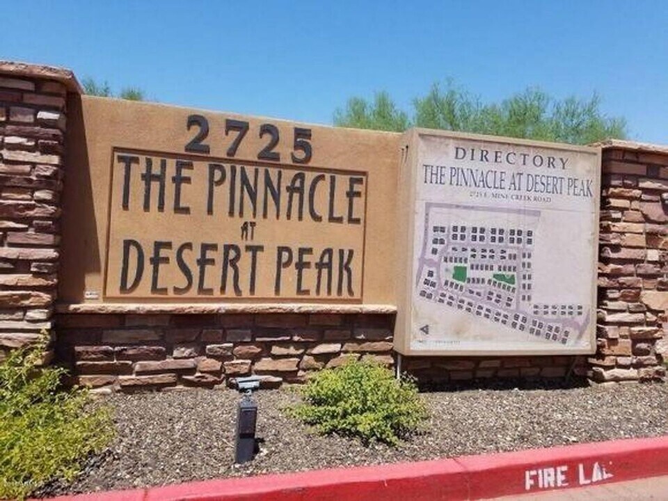 2725 E Mine Creek Rd in Phoenix, AZ - Building Photo