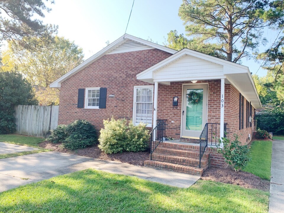 103 Stancill Dr-Unit -A in Greenville, NC - Building Photo