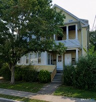 3 Clinton Ave in Middletown, CT - Building Photo