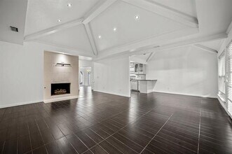 9127 Valley Chapel Ln in Dallas, TX - Building Photo - Building Photo