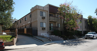 MEDOVOI-HILLHAVEN LLC Apartments