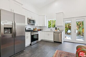 11821 Juniette St in Los Angeles, CA - Building Photo - Building Photo