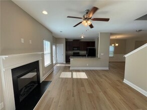 495 Kirkland Dr in Locust Grove, GA - Building Photo - Building Photo