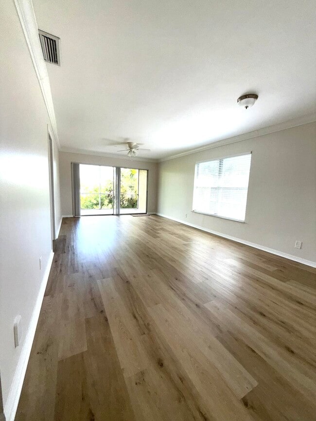 1900 S Kanner Hwy in Stuart, FL - Building Photo - Building Photo