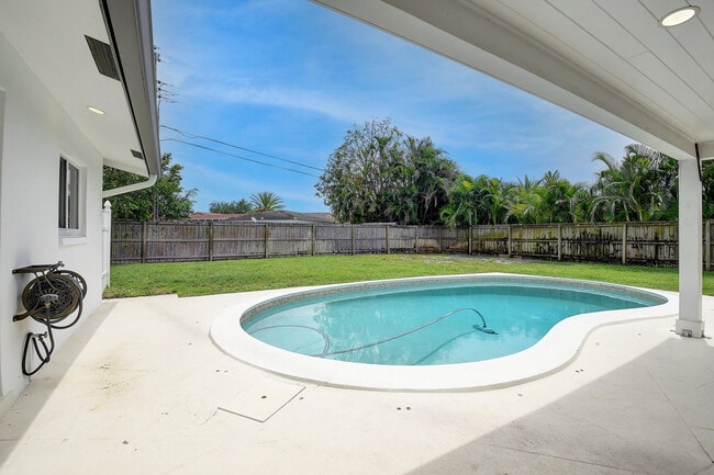 798 SW 15th Ave in Boca Raton, FL - Building Photo - Building Photo