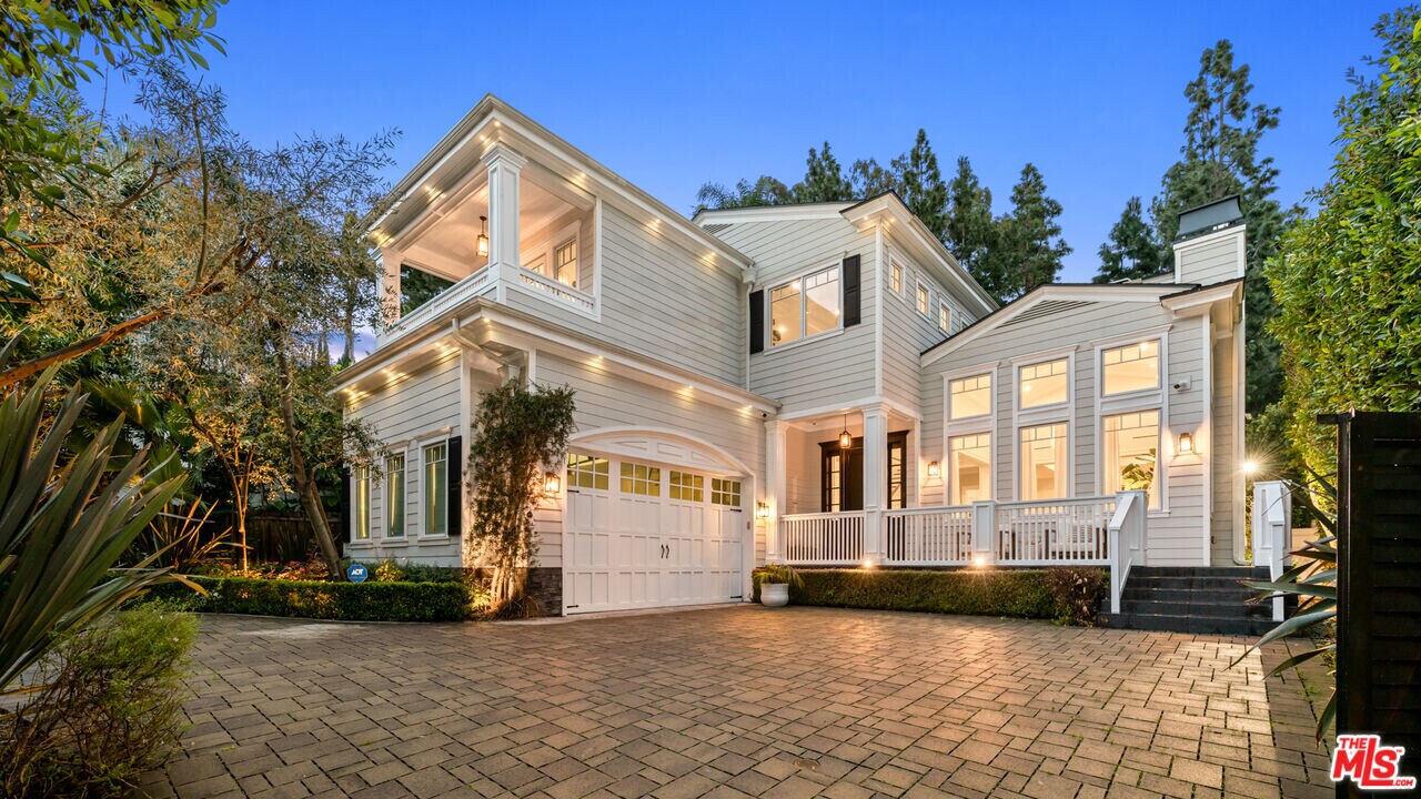 1836 Laurel Canyon Blvd in Los Angeles, CA - Building Photo