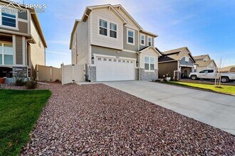 7853 Buffalo Horn Dr in Colorado Springs, CO - Foto de edificio - Building Photo