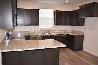 6762 Mangosteen Ln in Sacramento, CA - Building Photo - Building Photo