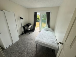 9618 108th Ave SW in Tacoma, WA - Building Photo - Building Photo