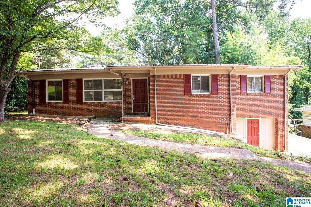 1317 Hartford Dr in Birmingham, AL - Building Photo