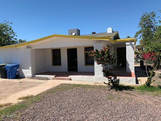 property at 702 S 1st St