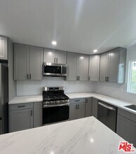 30872 Janlor Dr in Westlake Village, CA - Building Photo - Building Photo