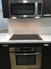 5300 Fairview Blvd, Unit 6 in Los Angeles, CA - Building Photo - Building Photo