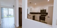 5529 NW 90th Ave in Sunrise, FL - Building Photo - Building Photo