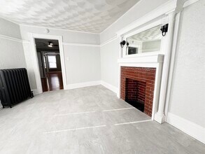 19 Saratoga St, Unit #2 in Boston, MA - Building Photo - Building Photo