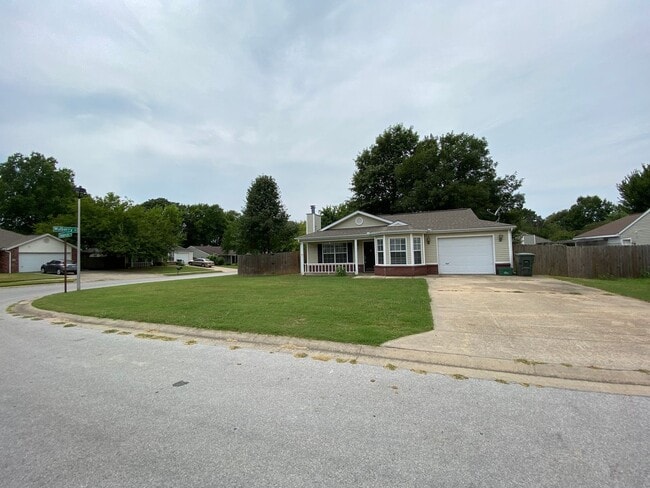 1469 Timbercrest Ave in Fayetteville, AR - Building Photo - Building Photo