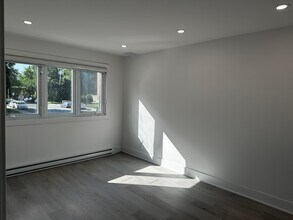 2630 Modugno Rue in St. Laurent, QC - Building Photo - Building Photo