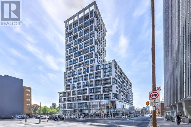 property at 5-3115 Soudan Ave