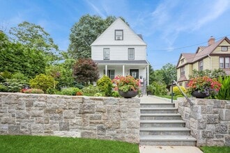 60 Rockdale Ave in New Rochelle, NY - Building Photo - Building Photo