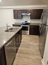 1957 Laverna Ave in Lehigh Acres, FL - Foto de edificio - Building Photo