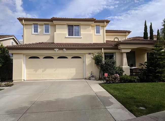 property at 1012 Trailside Dr
