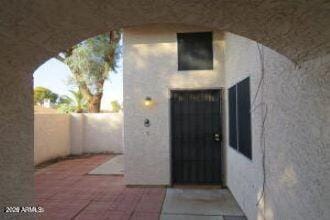 property at 2019 W Lemon Tree Pl