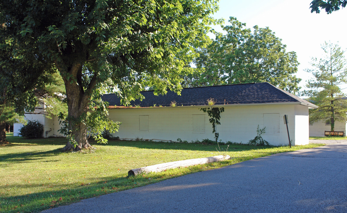 Cardinal Mobile Home Park in Alexandria, KY - Building Photo