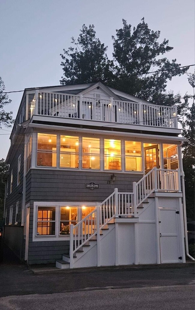 15 Tunis Ave, Unit High Tide in Old Orchard Beach, ME - Foto de edificio - Building Photo