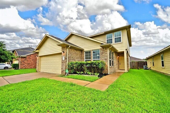 property at 5823 Plantation Forest Dr
