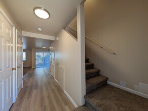 2628 Ross Ln in Eugene, OR - Building Photo - Building Photo