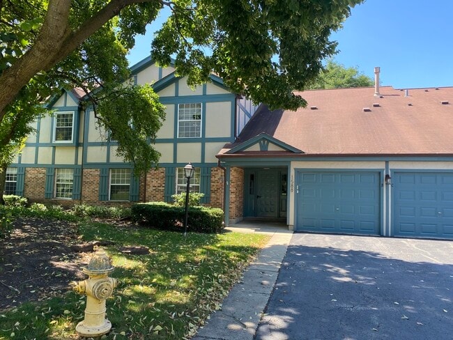 property at 1588 Burr Oak Ct