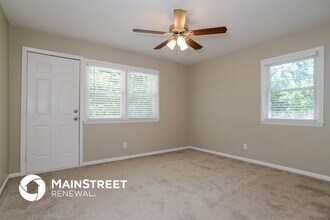8005 Tennessee Ave in Raytown, MO - Building Photo - Building Photo