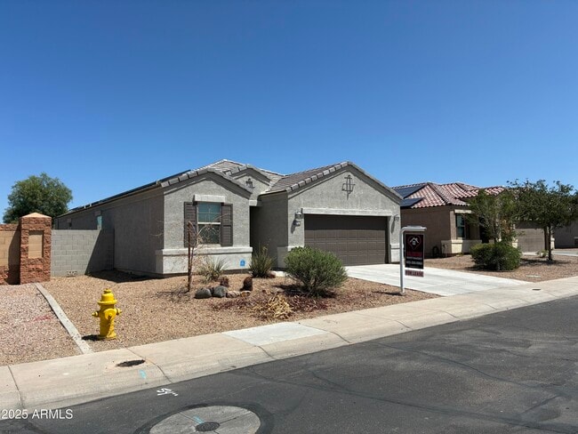 25698 W Desert Dr in Buckeye, AZ - Building Photo - Building Photo
