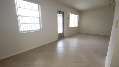 165 Canterbury G in West Palm Beach, FL - Building Photo - Building Photo