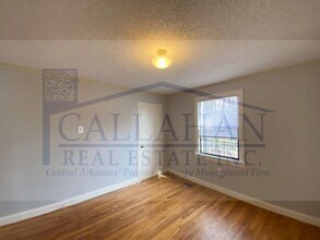323 Belmont Dr in North Little Rock, AR - Building Photo - Building Photo