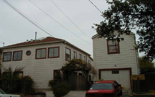1212 62nd St in Oakland, CA - Foto de edificio - Building Photo