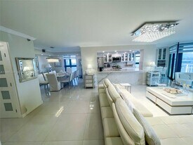 4000 Towerside Terrace in Miami, FL - Building Photo
