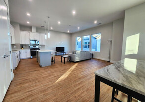 615 Northew St in Houston, TX - Building Photo