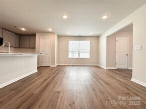 13108 Hampton Bay Ln in Charlotte, NC - Building Photo - Building Photo
