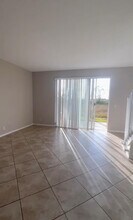 2223 Pasadena Way in Weston, FL - Building Photo - Building Photo