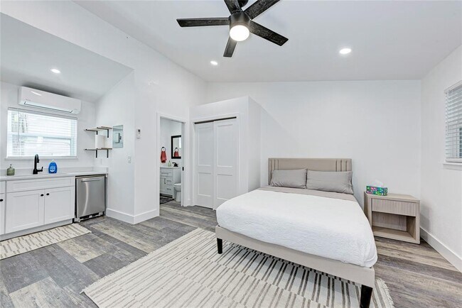 property at 2302 Leon St