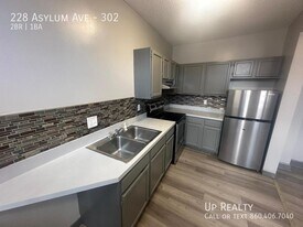 228 Asylum Ave in Hartford, CT - Building Photo