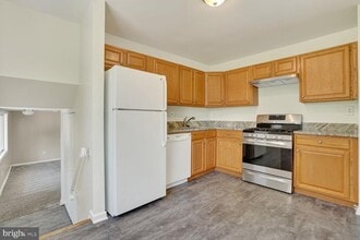 7720 Loudon Dr in Fort Washington, MD - Building Photo - Building Photo