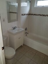 3656 Chelton Rd in Shaker Heights, OH - Building Photo - Building Photo